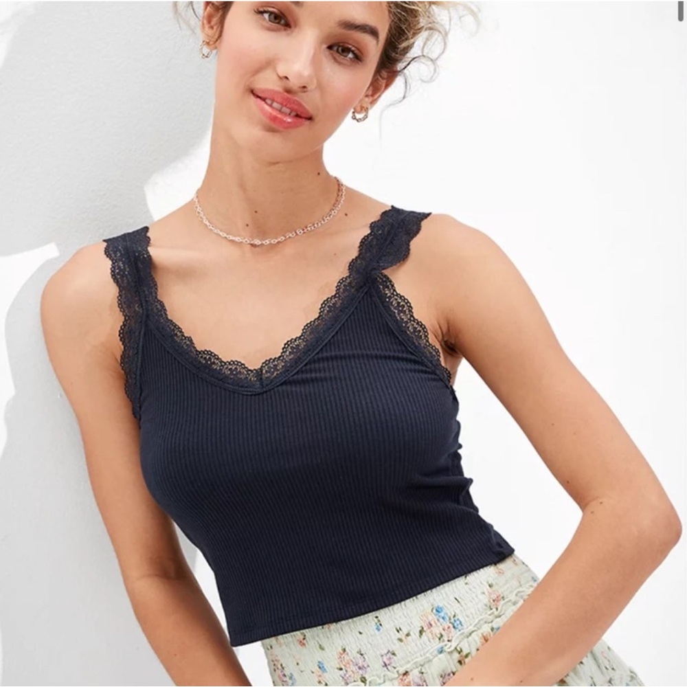 American Eagle Lace Crop Top size S
